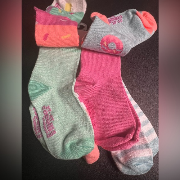 Capelli of New York Kids NWT 6-pack baby and toddler girl socks - Picture 7 of 9